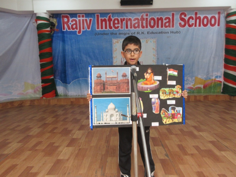 14.JPG-English Recitation Competition