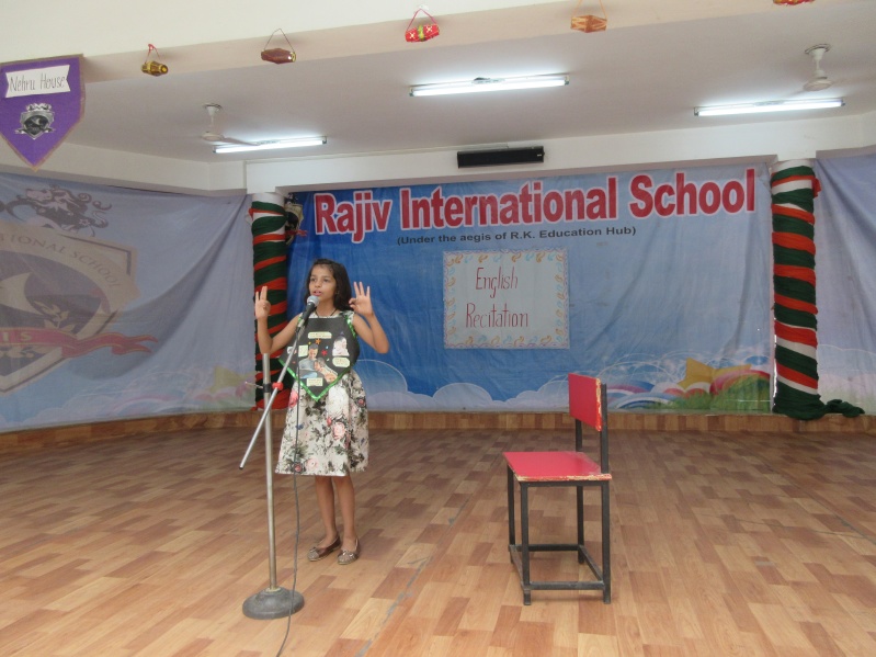 6.JPG-English Recitation Competition