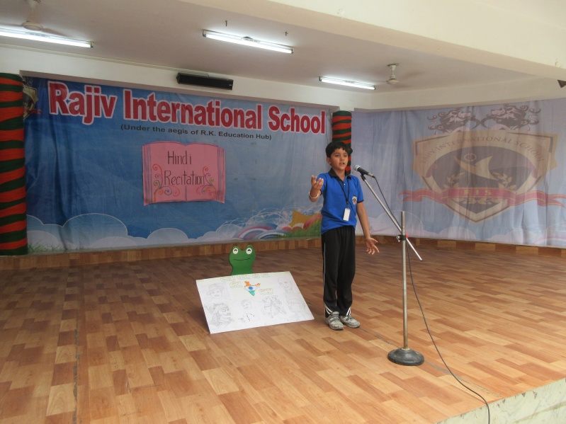 19.JPG-Hindi Recitation Competition