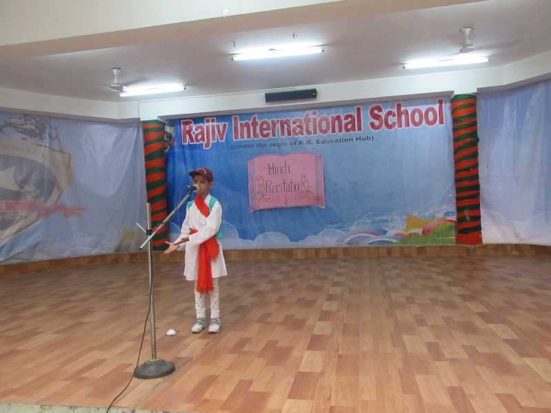 23.JPG-Hindi Recitation Competition