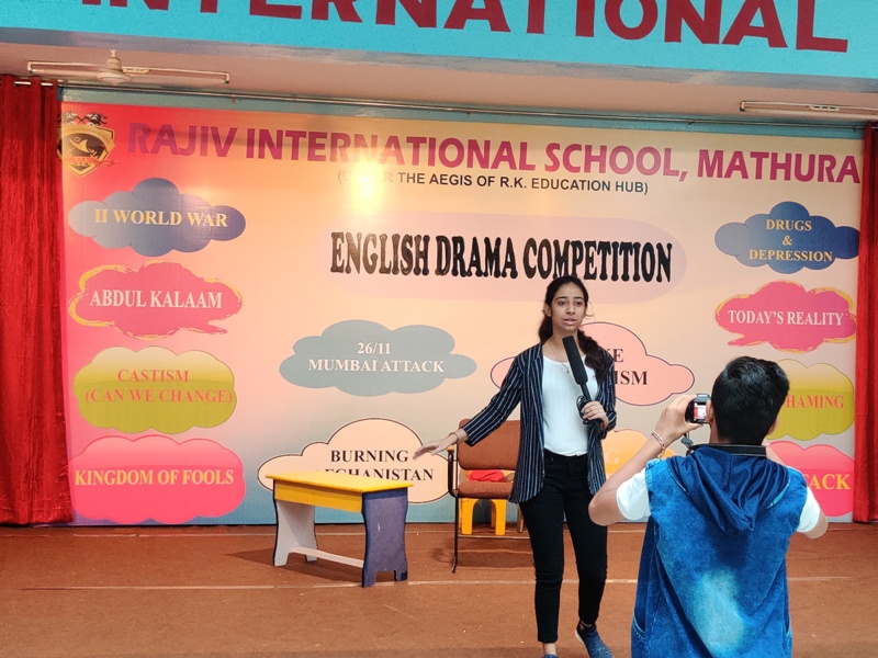 13.JPG-English Drama Competition