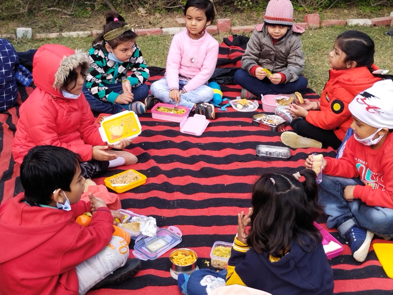 9.JPG-Kindergarten Picnic