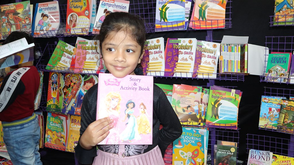1.JPG-Book Fair